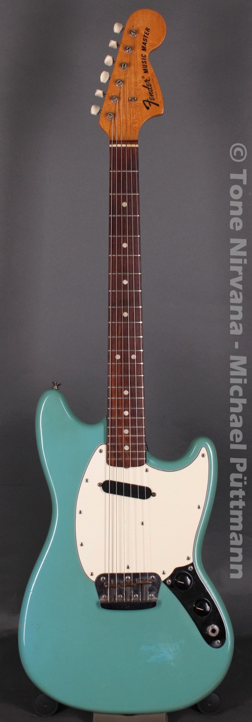 1974FenderMusicmasterBlue_#504074_13